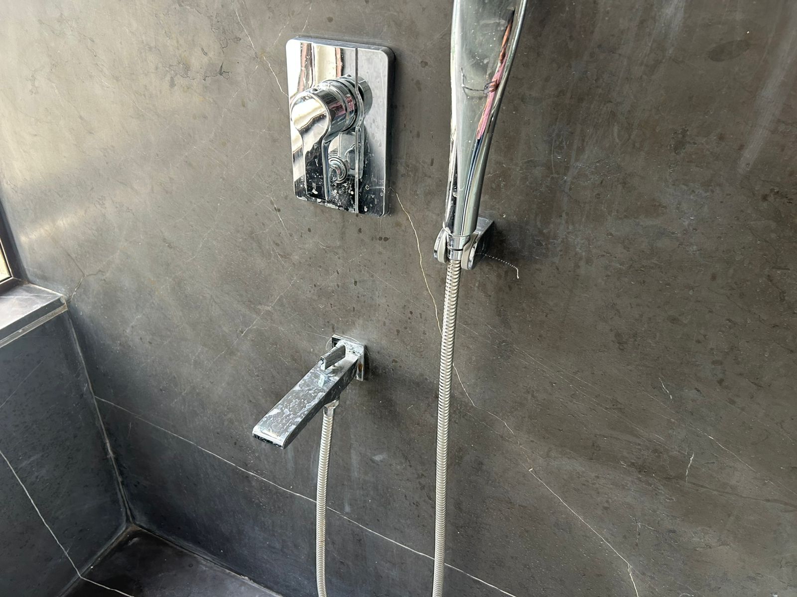 Sanitary Fixtures Photo 23